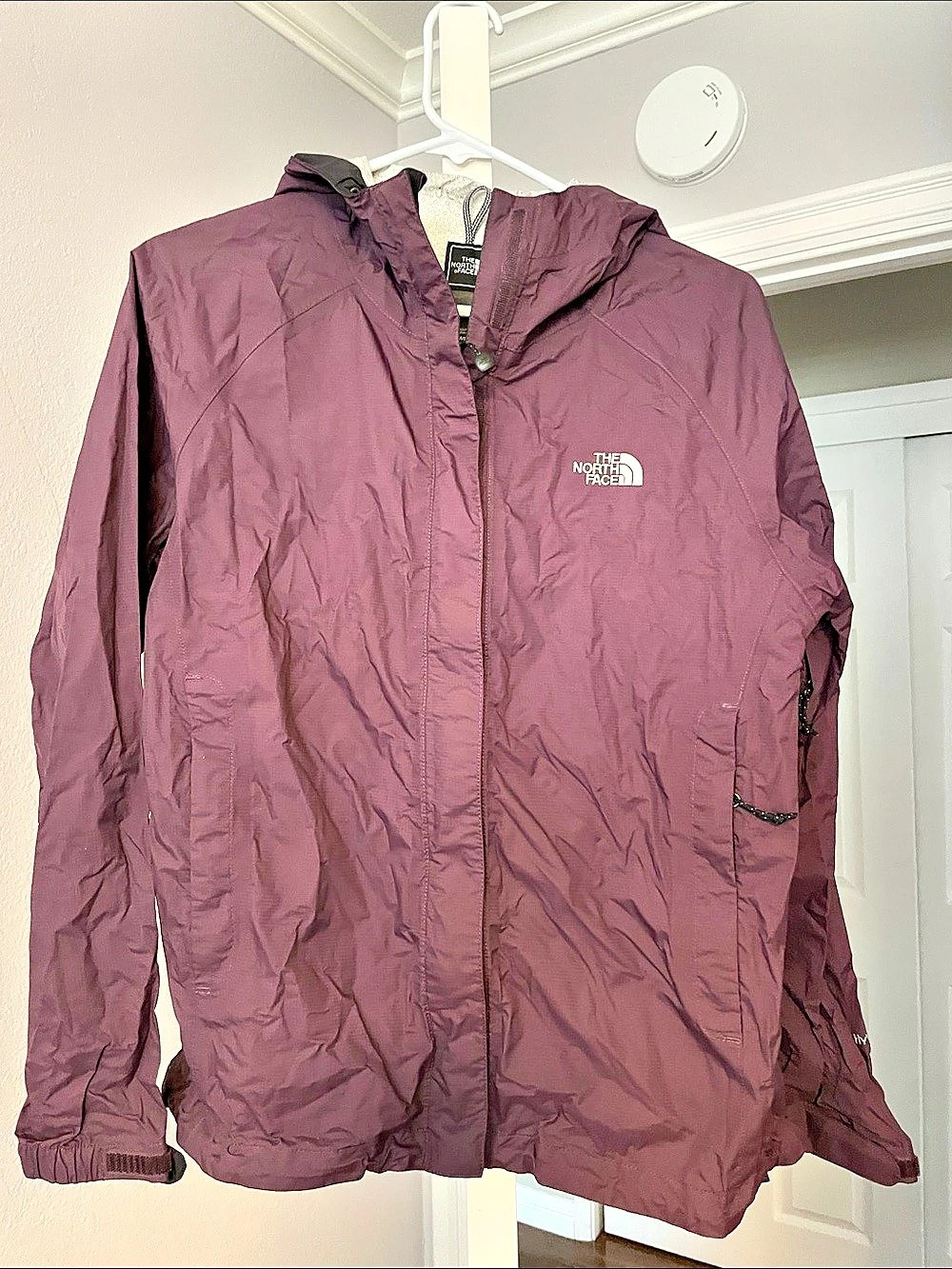 The North Face Women's Nylon Hooded Jacket Size Medium